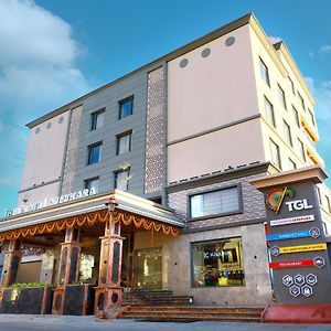 Hotel The Grandladhukara
